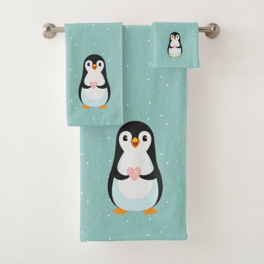 Schattige pinguïn met een hart op turquoise bad handdoek (Insitu)