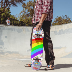 Schattige pinguïns en regenboogskateboard persoonlijk skateboard
