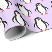 Schattige Pinguïns Patroon op Licht Lavendel Paars Cadeaupapier (Rol Hoek)