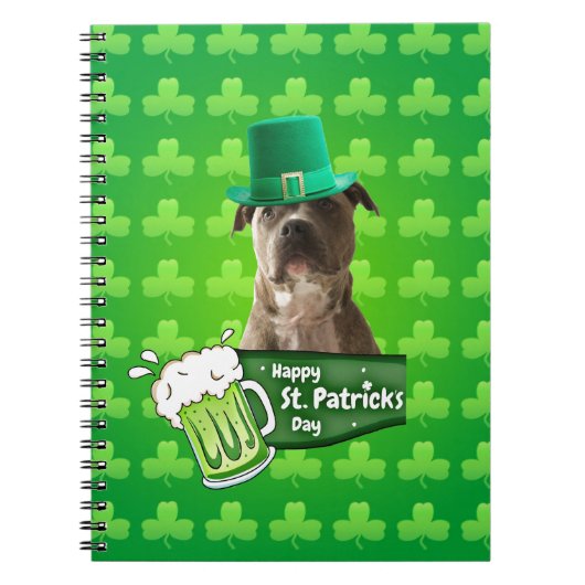 Schattige Pit Bull Dog Pet St. Patrick's Day w Clo Notitieboek (Voorkant)