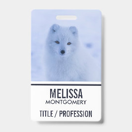 Schattige Poolvos op Besneeuwde Winterachtergrond Badge