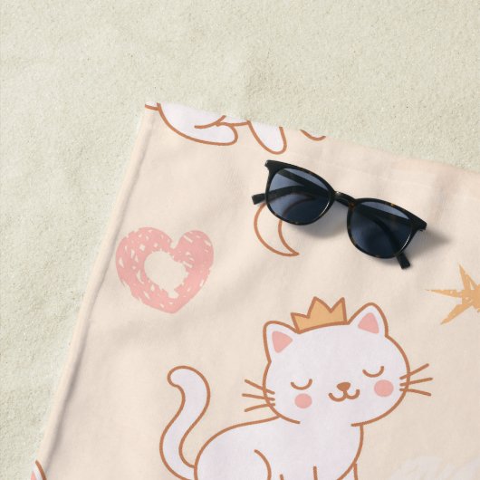 Schattige prinses kat met kroon strandlaken (In situ)