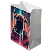 Schattige pug in Futuristic Robot Costume Medium Cadeauzakje (Achterkant Gekanteld)
