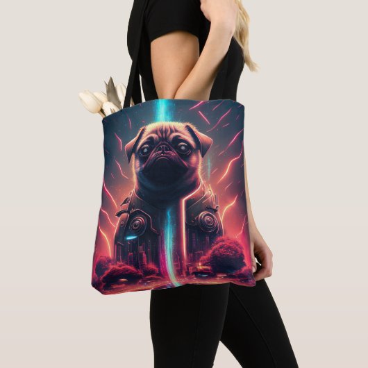 Schattige pug in Futuristic Robot Costume Tote Bag (Dichtbij)