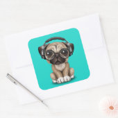 Schattige Pug Puppy Dragen Hoofdtelefoon Vierkante Sticker (Envelop)