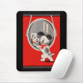schattige puppy in de spiegel muismat (Met muis)