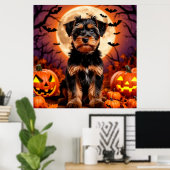 Schattige puppy met Halloween achtergrond Poster (Thuiskantoor)