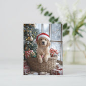 Schattige puppy met kerstmuts in mand briefkaart (Staand voorkant)