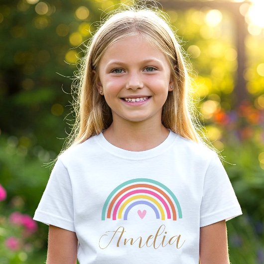 Schattige Rainbow Love Heart Gepersonaliseerde naa T-shirt