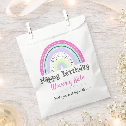 Schattige Regenboog Verjaardagsfeest met de naam v Bedankzakje (Geknipt)