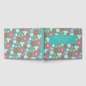 Schattige Retro 60s Flower Turquoise Custom Baby s Gastenboek (Volledig)