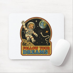 Schattige Retro Astronaut Volg Je Dromen Ruimte Me Muismat