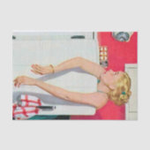 schattige retro ontkoppelde dame koken tissuepapier (Voorkant)