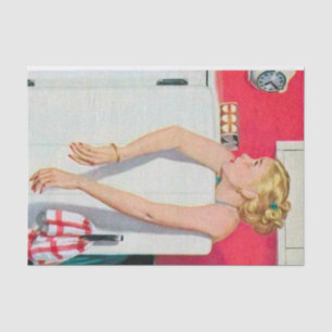 schattige retro  ontkoppelde dame koken tissuepapier