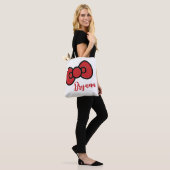 Schattige Rode Strik Whimsisch Tote Bag (Op model)