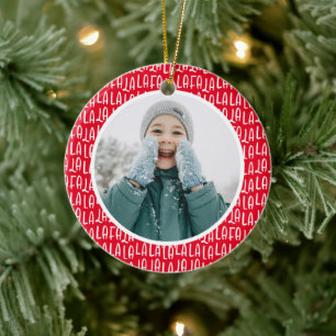 Schattige rood gepersonaliseerde kerstvakantie fot keramisch ornament