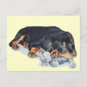 schattige rottweiler puppy dog snuffelend teddybee briefkaart (Voorkant)