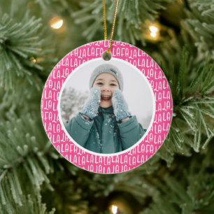 Schattige roze gepersonaliseerde kerstvakantie fot keramisch ornament
