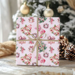 Schattige roze kerstpatroon – grillige vakantie de cadeaupapier<br><div class="desc">Vier het seizoen met dit schattige roze kerstpatroon, met pasteltinten en charmante vakantie-iconen zoals ornamenten, sneeuwvlokken, snoepstokken en schattige feestelijke personages. Dit grillige ontwerp is perfect voor het vervaardigen, verpakken van papier, doe-het-zelf-decoraties, vakantiepapieren of feestartikelen. Het zachtroze kleurenpalet voegt een moderne, speelse toets toe aan traditionele kerstthema's, waardoor het ideaal...</div>