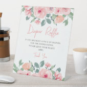 Schattige roze pioenen baby shower luier loterij t reclamebord met voetstuk (Insitu)