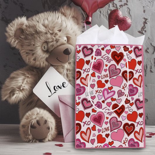 Schattige Roze Rode Harten Blush Liefde Patroon Medium Cadeauzakje