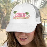 Schattige Roze Strand Bachelorette Party Bride Trucker Pet<br><div class="desc">Schattige roze bachelorette strand bruid om trucker hoed te zijn. Een cool waterverf strandthema met tinten van roze en blauwgroen, die de sfeer voor een strandvlucht met de bruid en haar besties bepalen. Van uitstapjes naar Florida, Californië, of zelfs iets meer internationaal zoals Mexico, Hawaii of de Bahama's, dit meisjes...</div>