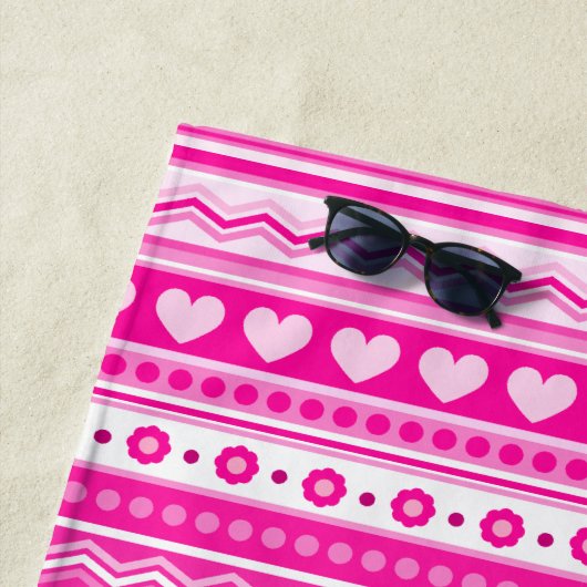 Schattige Roze Valentijn's Day Hart en Bloemen Gir Strandlaken (In situ)