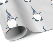 Schattige Santa Gnome Blauw Patroon Sparkly Wit Pl Cadeaupapier (Rol Hoek)