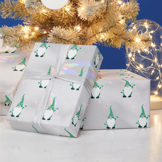 Schattige Santa Gnome Green Pattern Sparkly White  Cadeaupapier (Feestdagen)