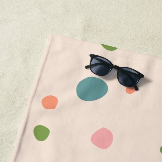 Schattige schattige poka stipt modern roze groen b strandlaken (In situ)