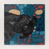 Schattige Sitting Black Pug Dog op Blauw Abstract Legpuzzel (Horizontaal)
