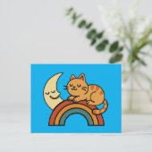 Schattige Slaande Kat op Regenboog met Maan  Briefkaart (Staand voorkant)