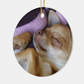 Schattige slapende Chihuahua Puppy Keramisch Ornament (Links)