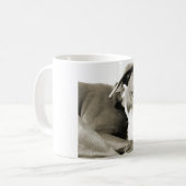 schattige slaperige luie pitbull hond koffiemok (Voorkant links)