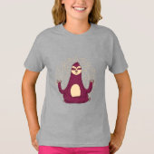 Schattige Sloth Yoga Meditatie T-shirt (Voorkant)