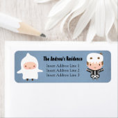 Schattige spookskelet niet zo eng Halloween Etiket (Insitu)