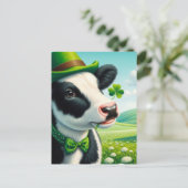 Schattige St. Patrick's Day Koe Shamrock in Mouth Briefkaart (Staand voorkant)