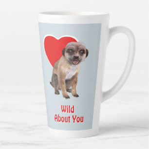 Schattige stokstaartje wild over jou rood hart lie latte mok