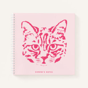 Schattige Tabby Cat Face Roze en Rood Notitieboek