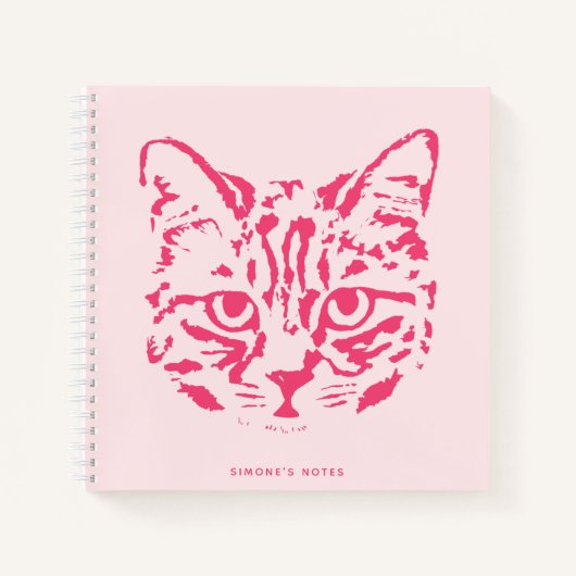 Schattige Tabby Cat Face Roze en Rood Notitieboek (Voorkant)