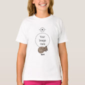 Schattige Tan Tabby Kitten Slaapnaamtag T-shirt (Voorkant)