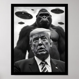 Schattige Trump Bigfoot Selfie Met Ufos Grappige B Poster