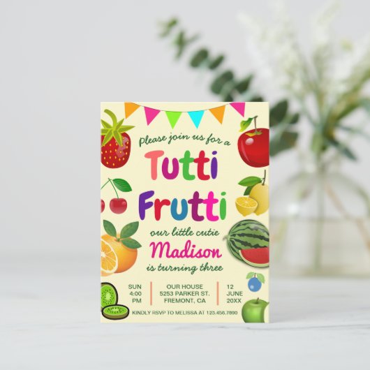 Schattige Tutti Frutti Zomerverjaardagsfeestje Uitnodiging Briefkaart (Staand voorkant)