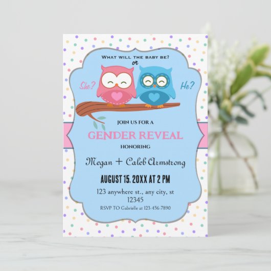 Schattige uilen Geslacht onthullen uitnodiging (Staand voorkant)