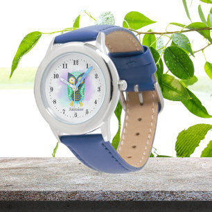 schattige uilliefhebbers voegen naam toe horloge