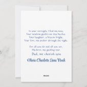 Schattige vader en zoon kamperen samen in waterver feestdagenkaart (Achterkant)