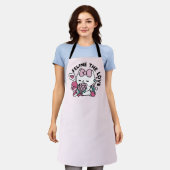 Schattige Valentijns Cat Design – Feline the Love Schort (Gedragen)