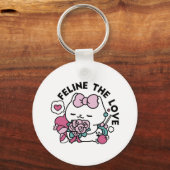 Schattige Valentijns Cat Design – Feline the Love Sleutelhanger (Voorkant)