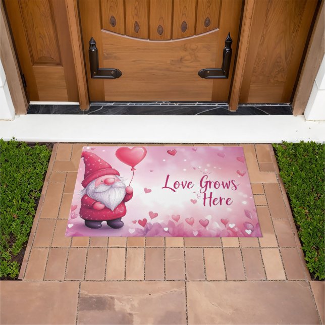 Schattige Valentijnsdag Gnome met hartballon Deurmat (Buiten)