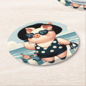 Schattige Varken in Polka Dot Zwempak op het stran Ronde Kartonnen Onderzetter (Gebogen)